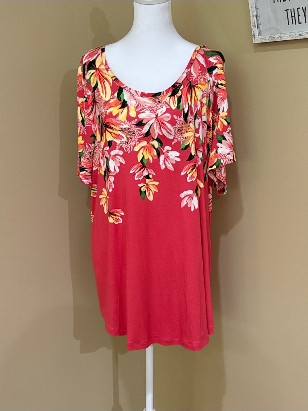 JM Collection coral Floral Scoop-Neck Tunic